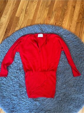$1200 Shi Cashmere Red V-Neck 100% Cashmere Long Sweater Made in Scotland Size M